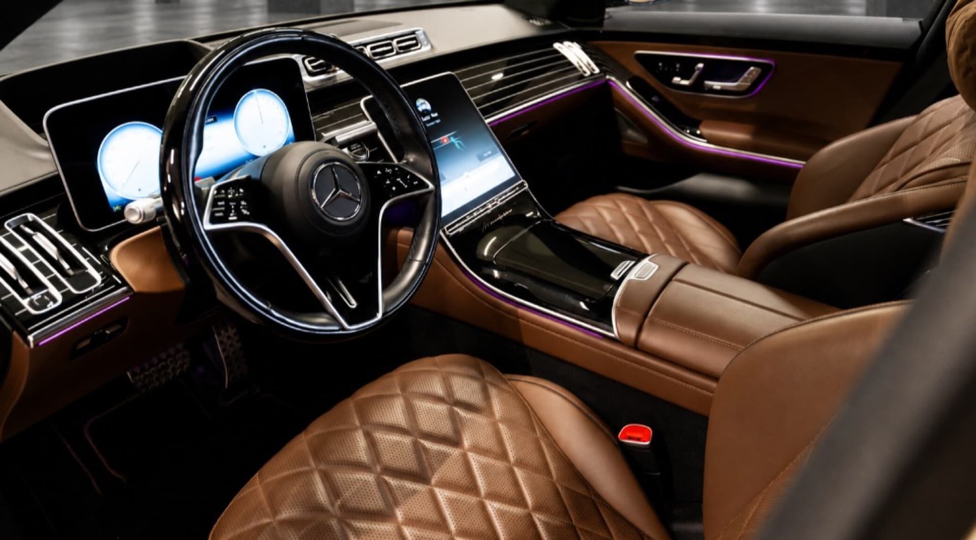 Mercedes-Benz S-Class cockpit with quilted leather